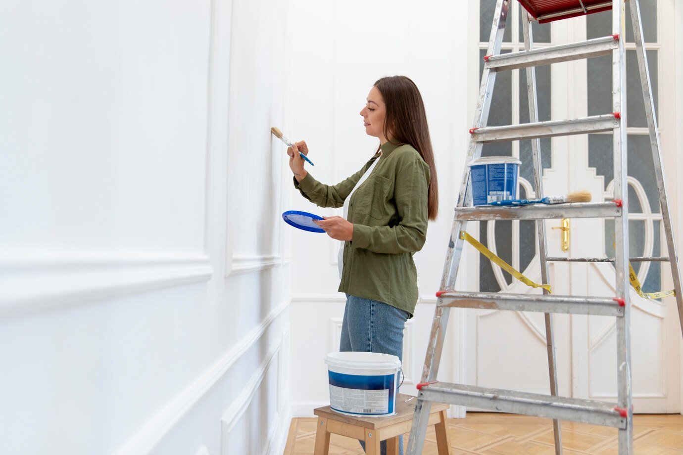 PAINTING AND DECORATION LEVEL 2